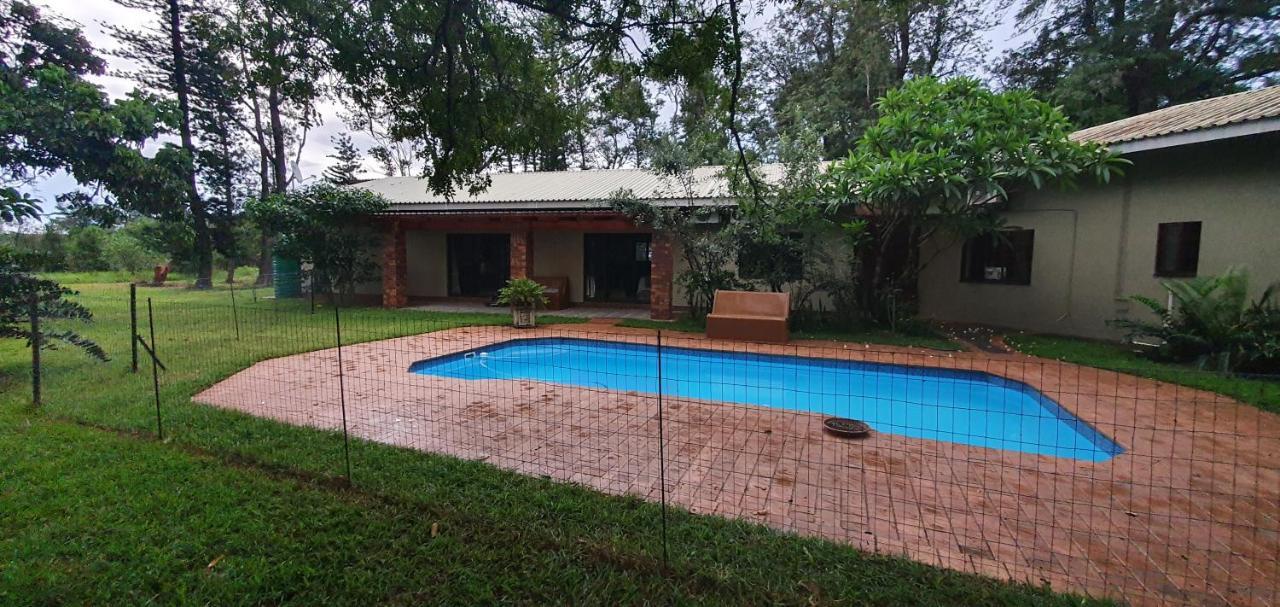 Honeybird Self Catering Accommodation フルフルウェ エクステリア 写真
