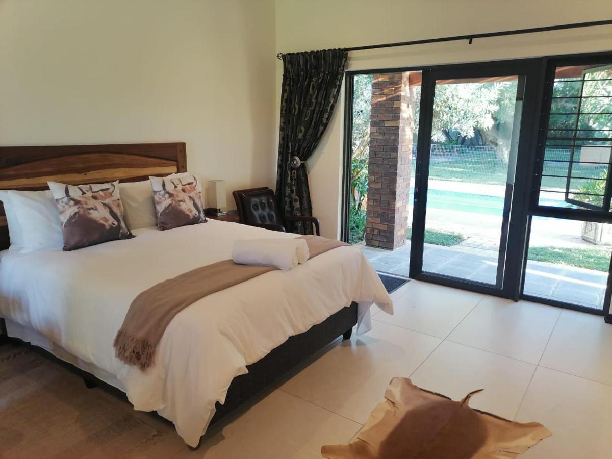 Honeybird Self Catering Accommodation フルフルウェ エクステリア 写真
