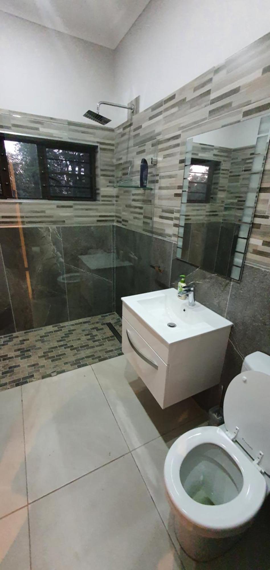 Honeybird Self Catering Accommodation フルフルウェ エクステリア 写真