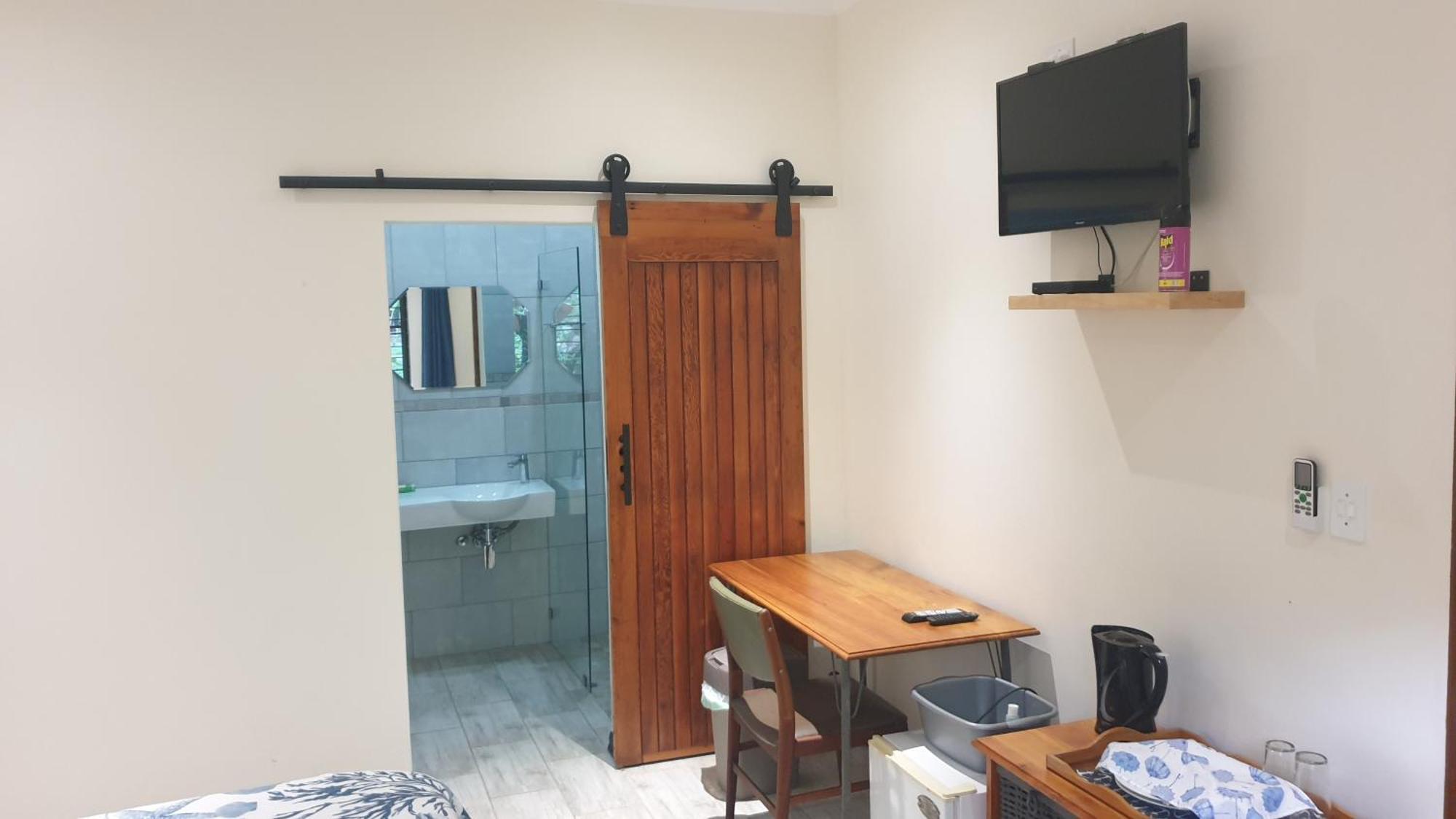 Honeybird Self Catering Accommodation フルフルウェ エクステリア 写真