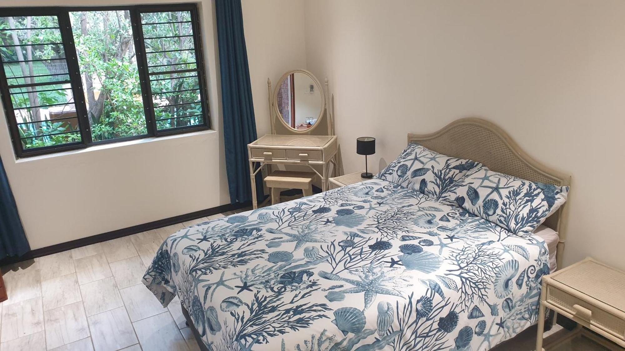 Honeybird Self Catering Accommodation フルフルウェ エクステリア 写真